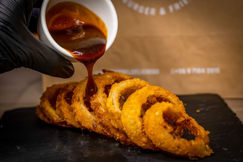 Crispy calamari rings served with marinara dipping sauce